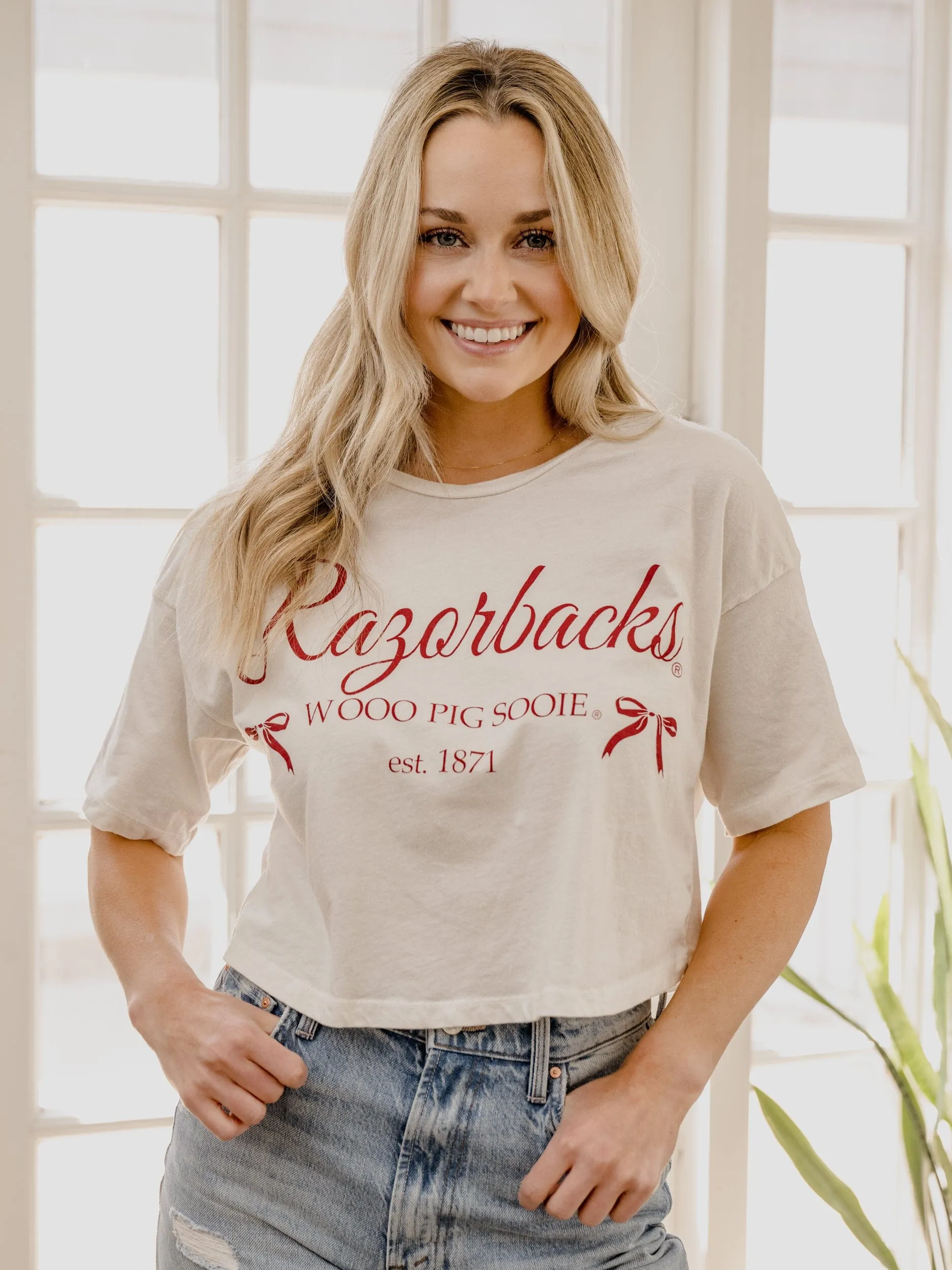 Arkansas Razorbacks Established Bows Off White Cropped Tee