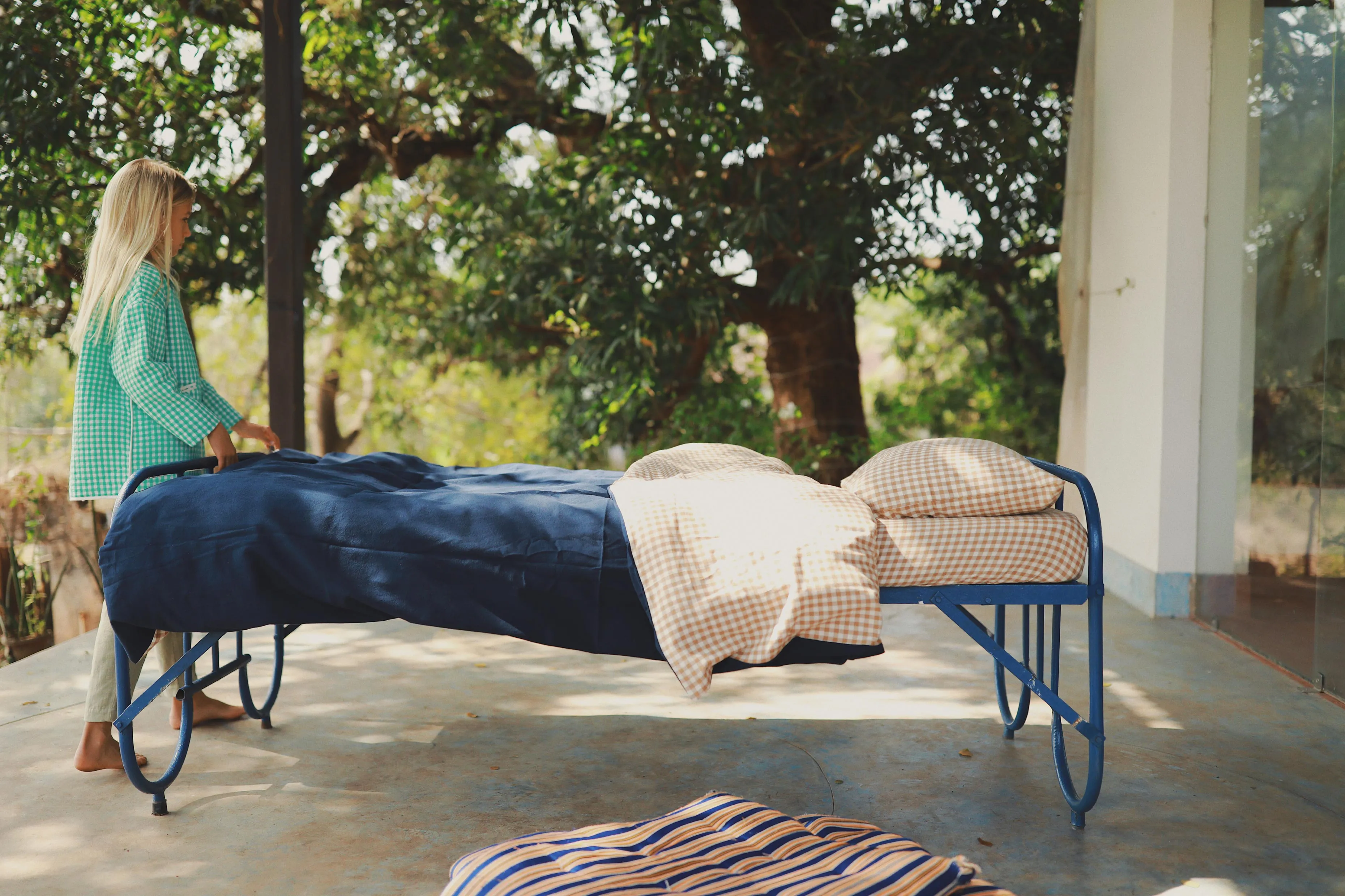 BED SET | CAROB PLAID/NAVY