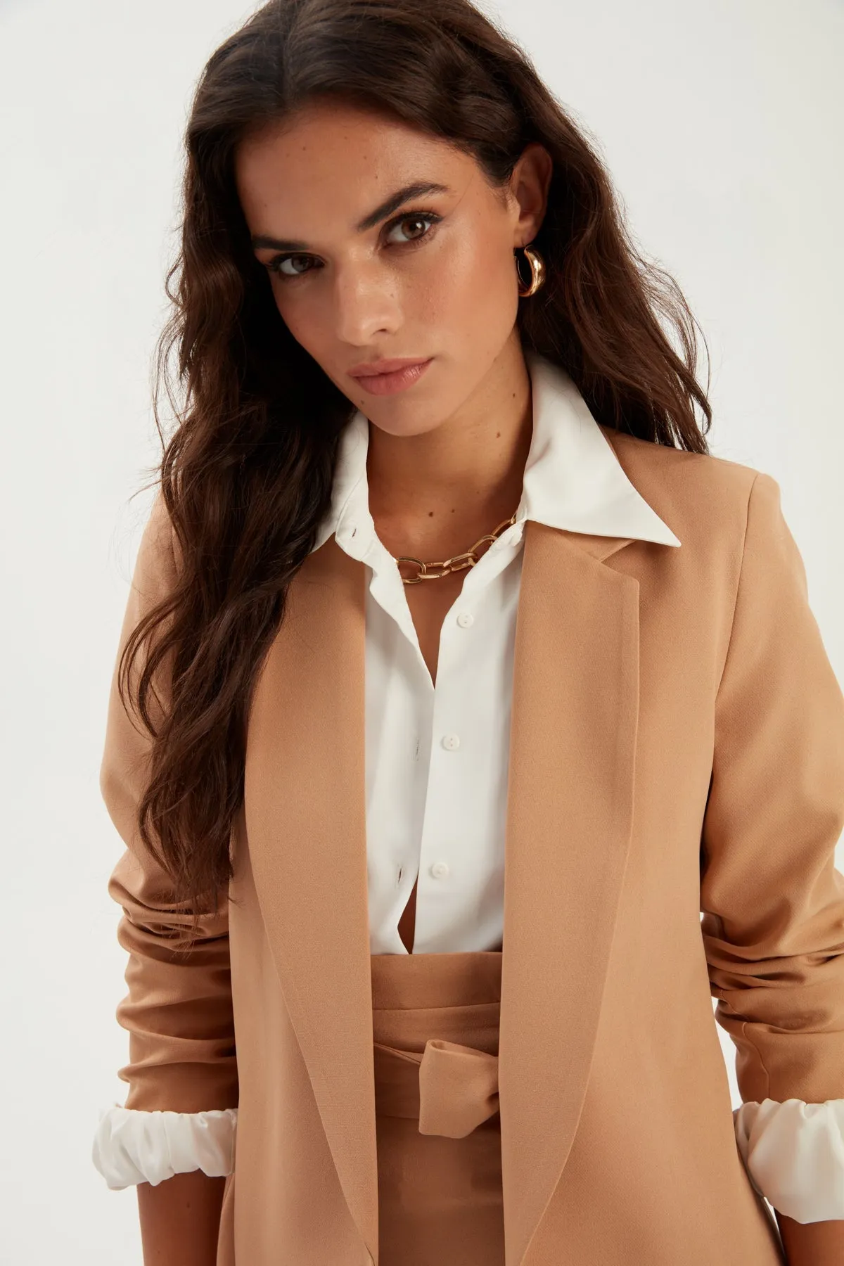 Classic collar slim fit jacket - CAMEL