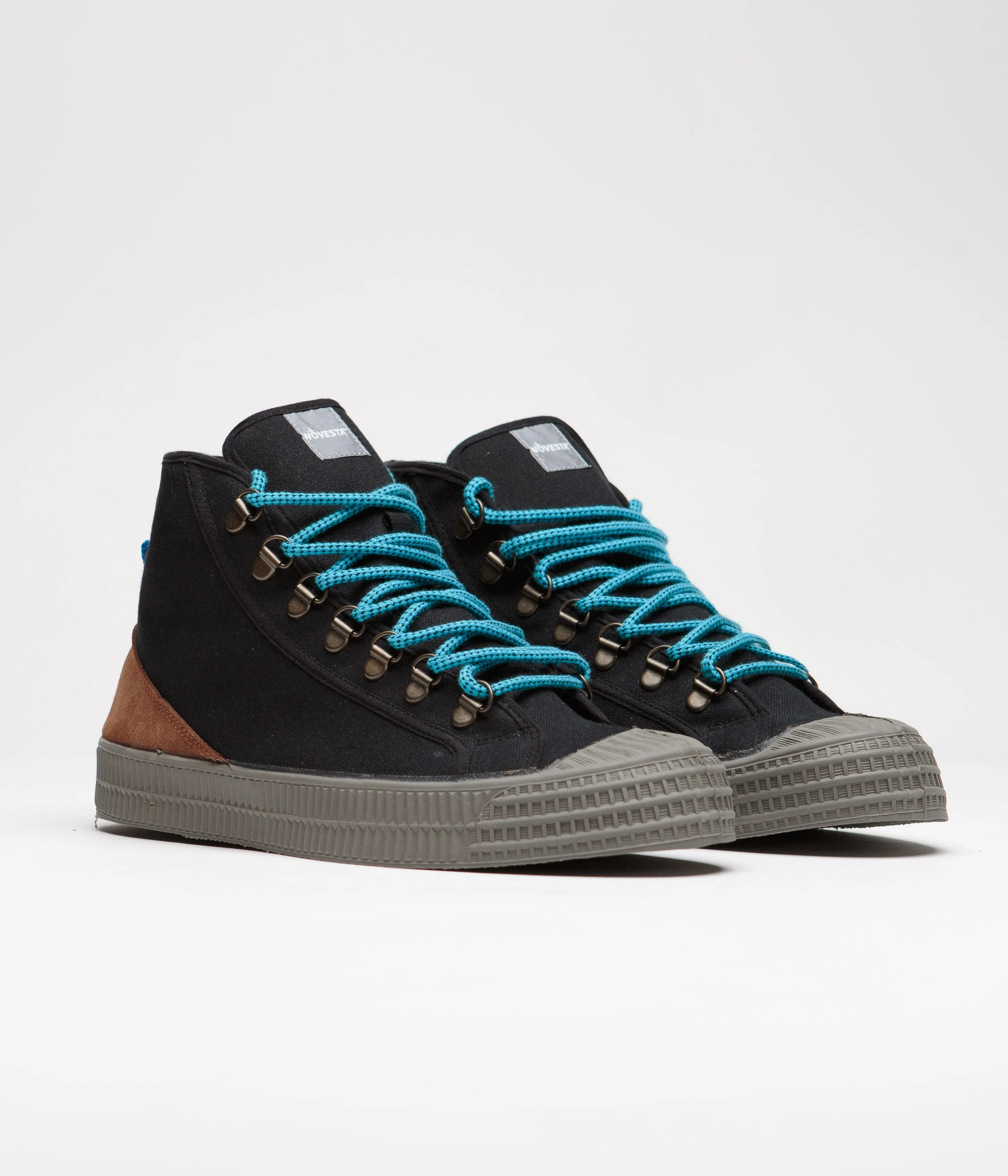 Novesta Star Dribble Hiker Shoes - 60 Black / 230 Grey