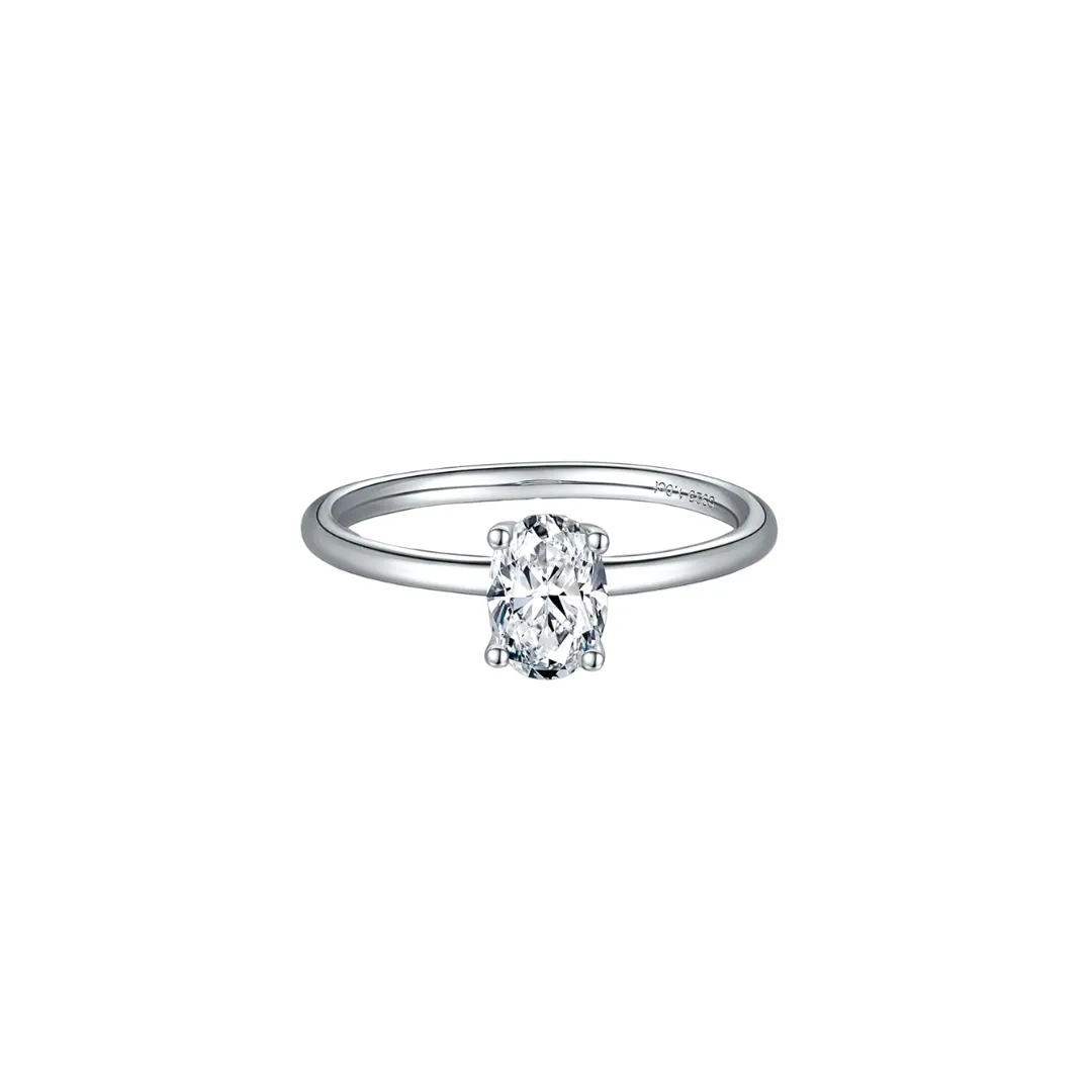 OLIVIA MOISSANITE RING